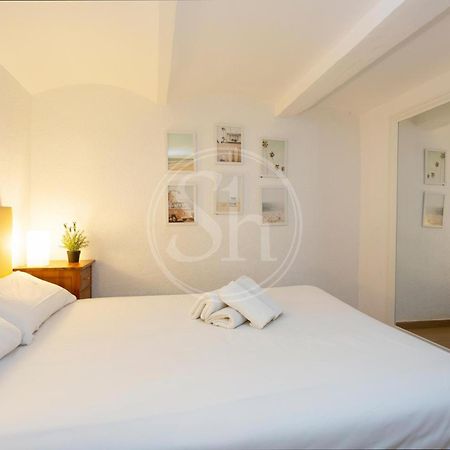 Practico Apartamento Cerca De Estacion De Sants Barcelona Exterior foto