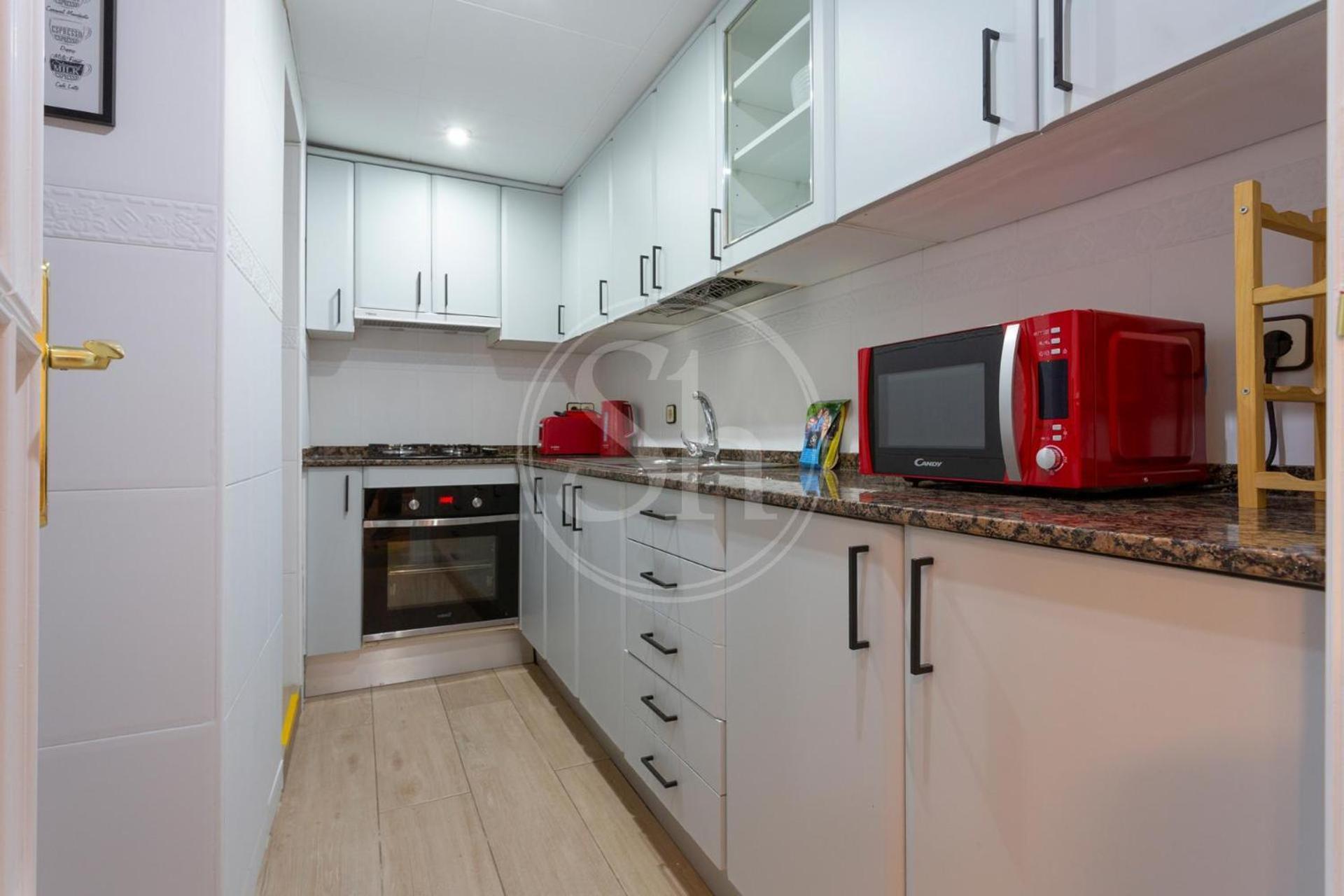 Practico Apartamento Cerca De Estacion De Sants Barcelona Exterior foto