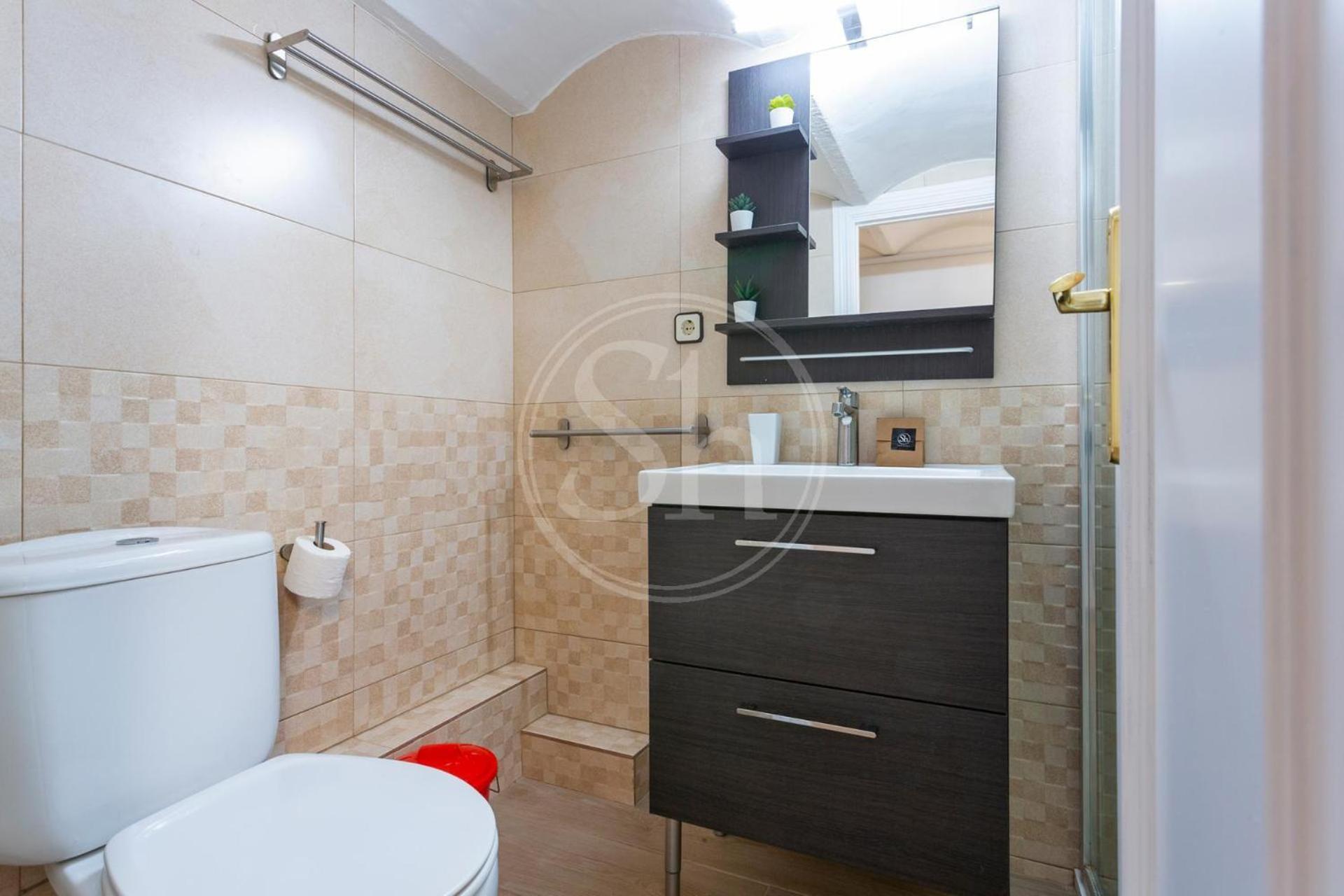 Practico Apartamento Cerca De Estacion De Sants Barcelona Exterior foto